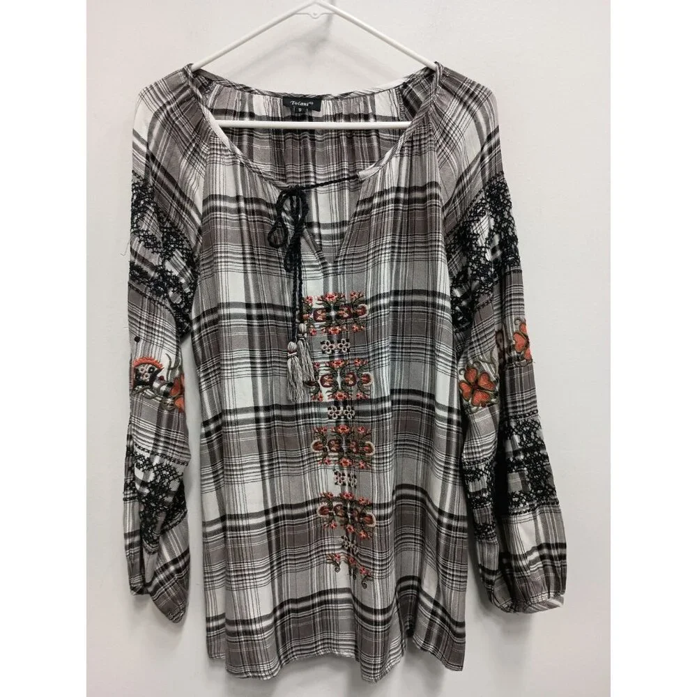 Vintage Emroidered Plaid Peasant Top - Black & White with Orange Accents
